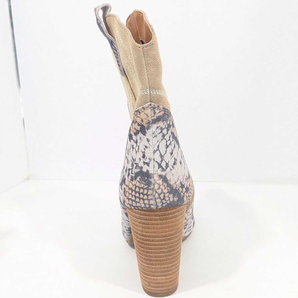 NWT Dingo Calico Snake Print Leather Boots. - Picture 5 of 16